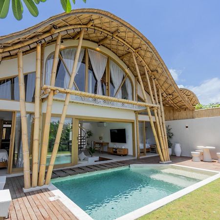 Villa Sunset Bamboo - 3Br Villa In Kerobokan エクステリア 写真