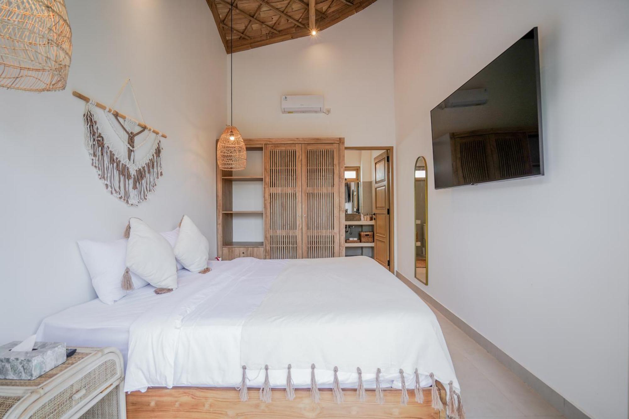 Villa Sunset Bamboo - 3Br Villa In Kerobokan エクステリア 写真