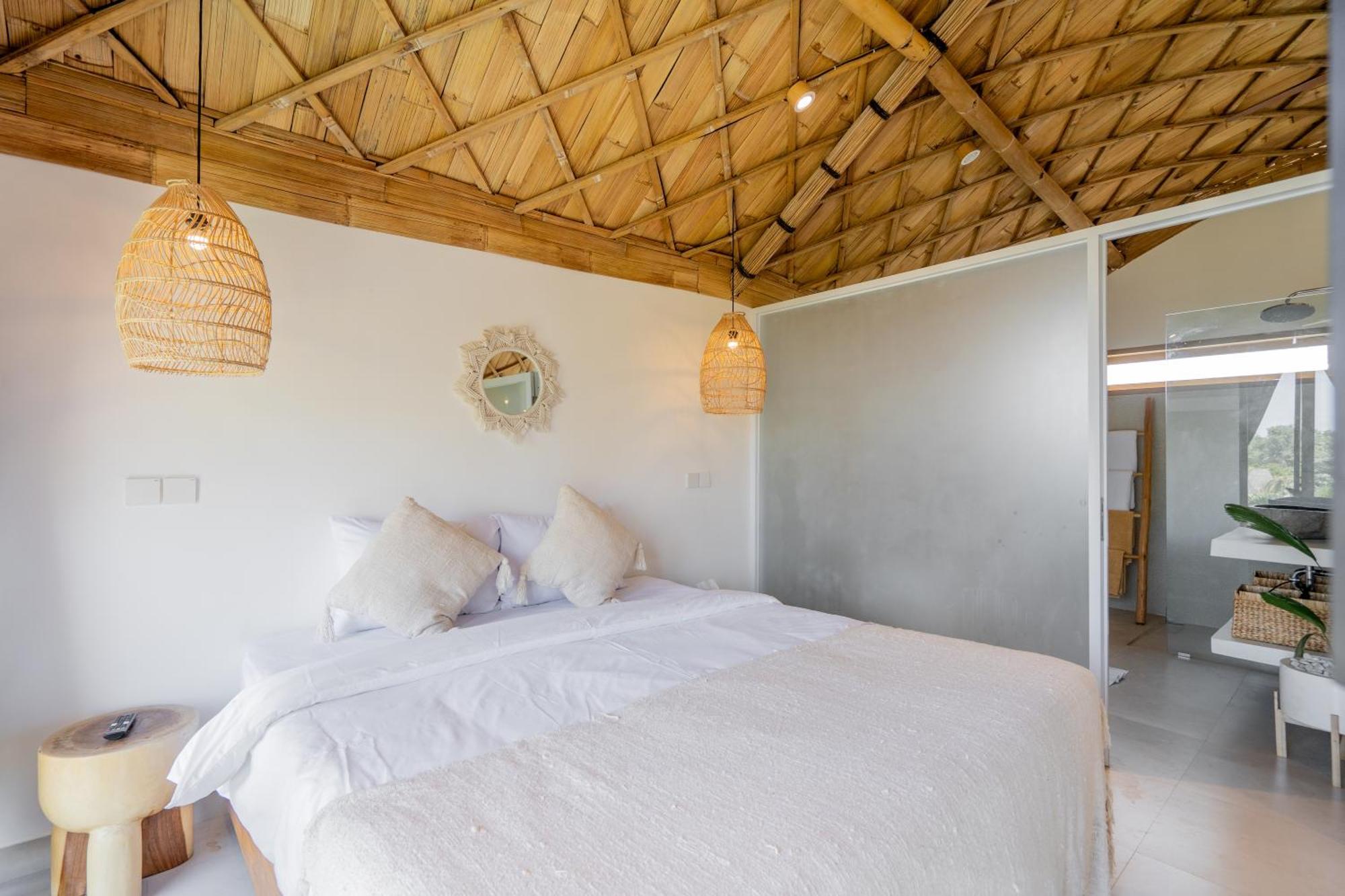 Villa Sunset Bamboo - 3Br Villa In Kerobokan エクステリア 写真