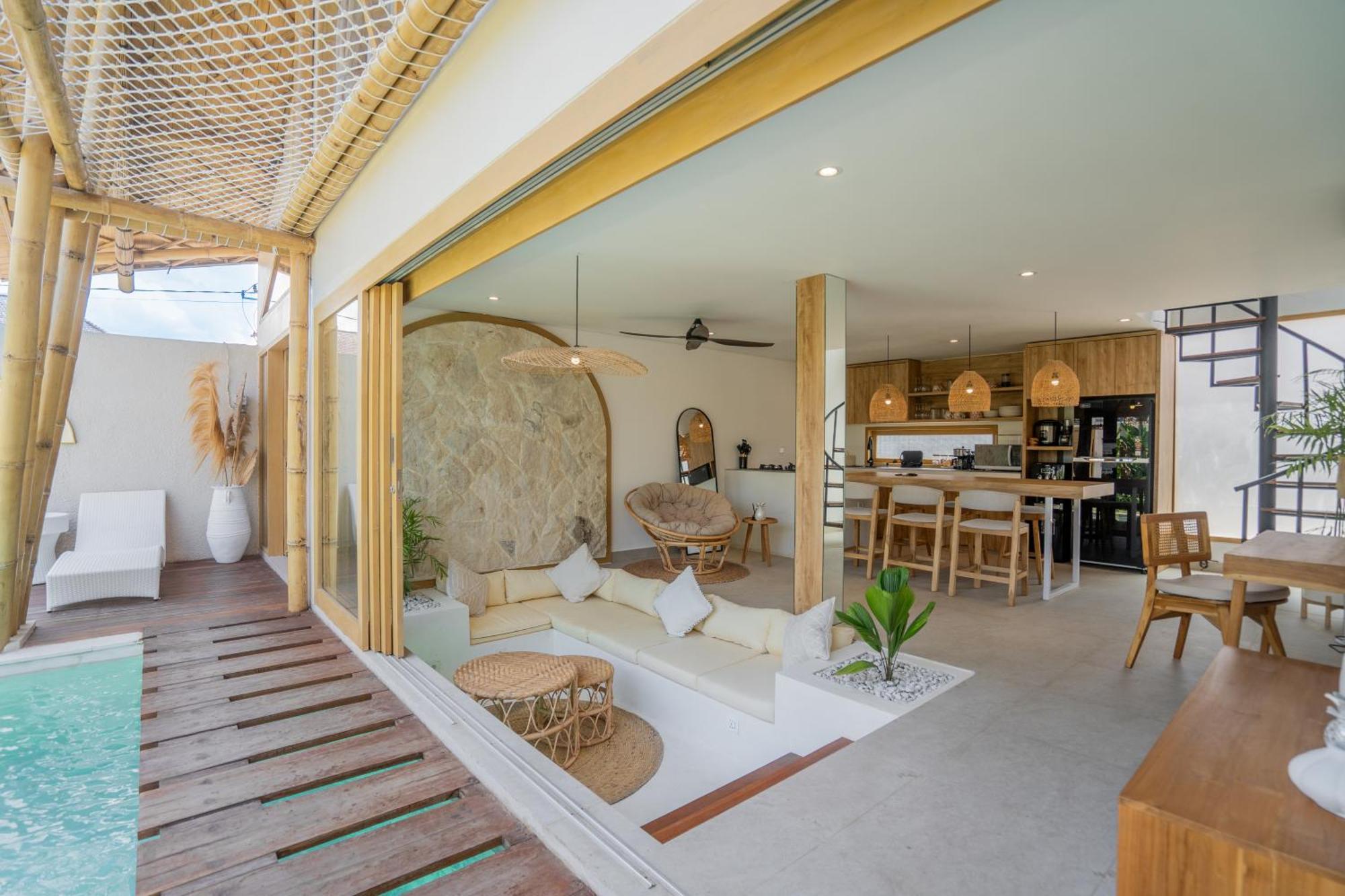 Villa Sunset Bamboo - 3Br Villa In Kerobokan エクステリア 写真