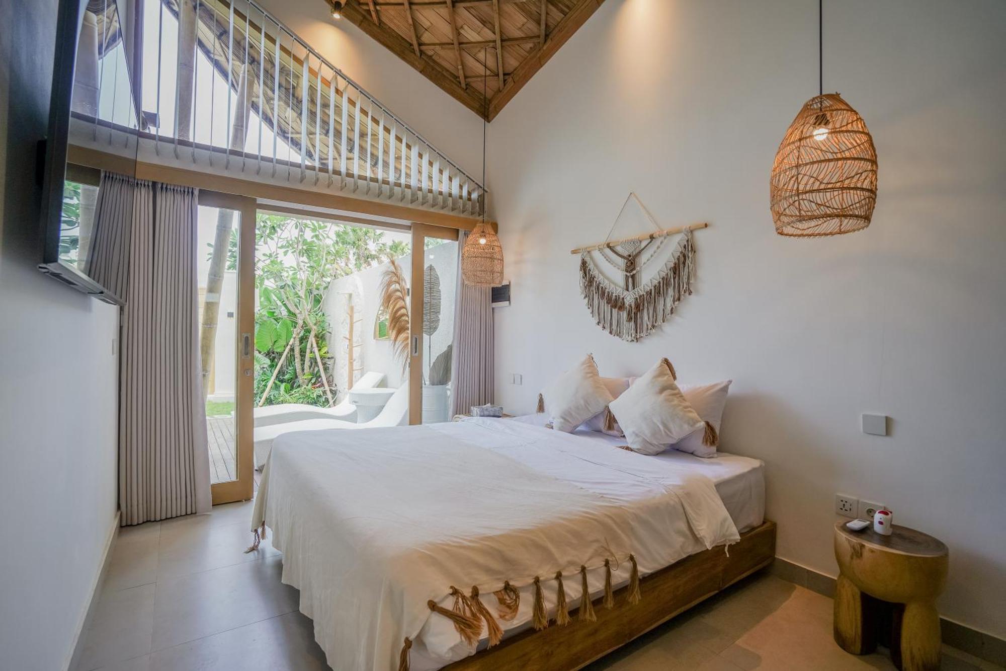 Villa Sunset Bamboo - 3Br Villa In Kerobokan エクステリア 写真