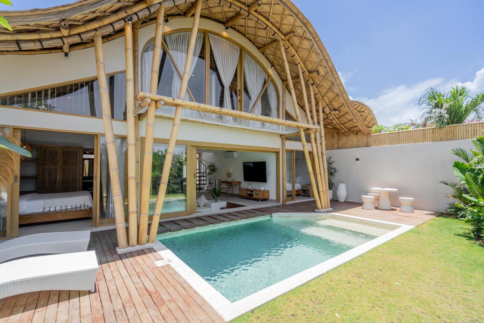 Villa Sunset Bamboo - 3Br Villa In Kerobokan エクステリア 写真