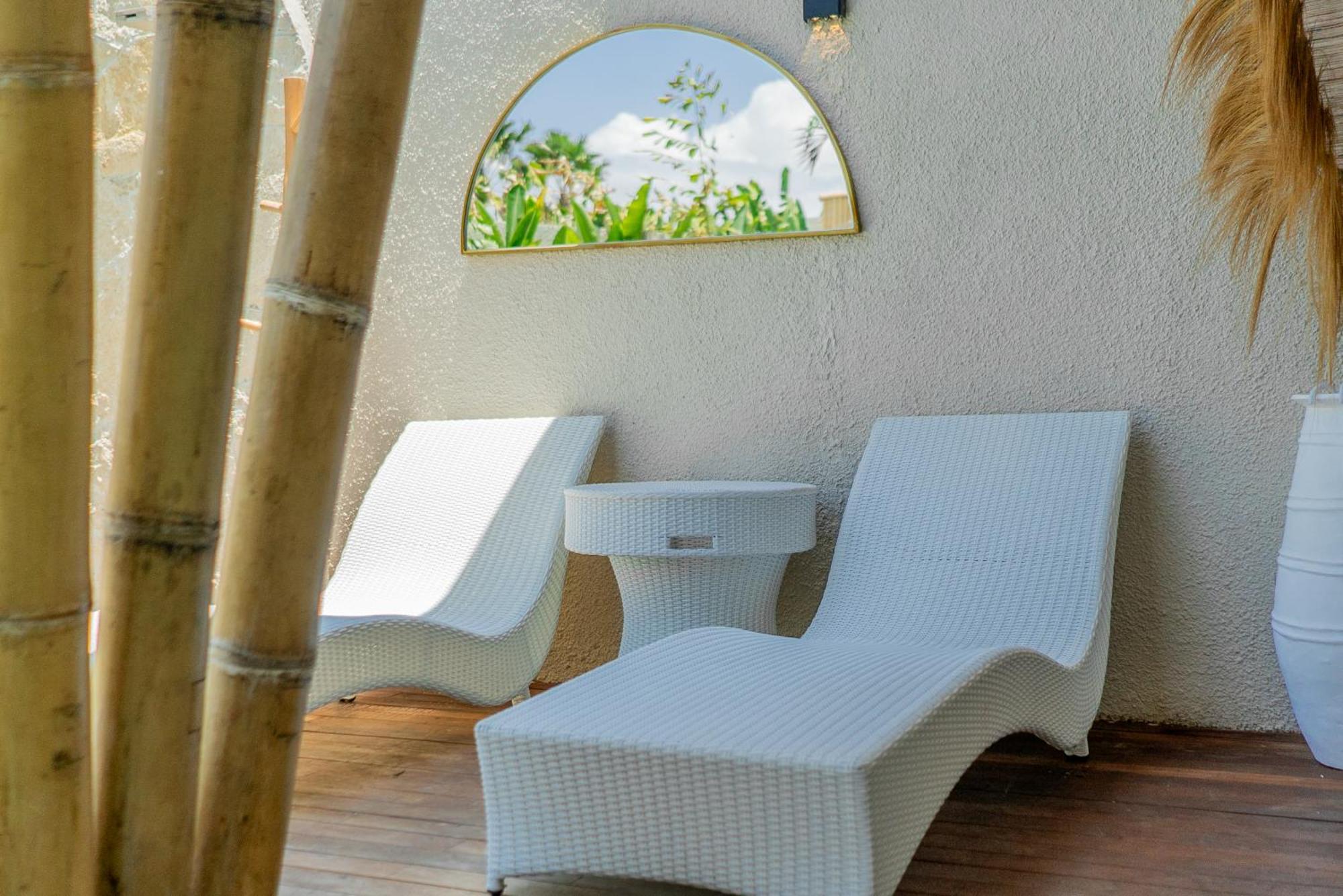 Villa Sunset Bamboo - 3Br Villa In Kerobokan エクステリア 写真